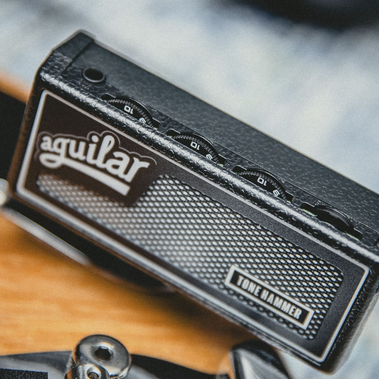 Amplug 3 Tone Hammer