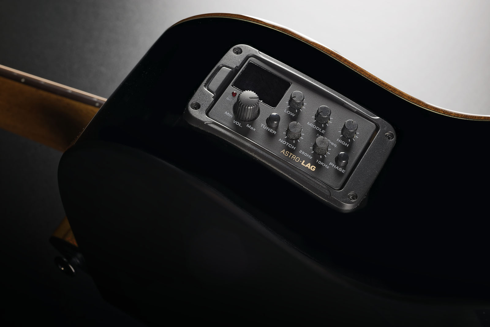 Auditorium Bevel Cutaway Electro Black