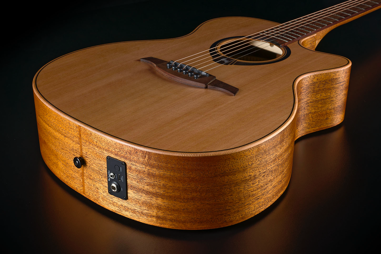 HyVibe 10 Auditorium Cutaway Satin