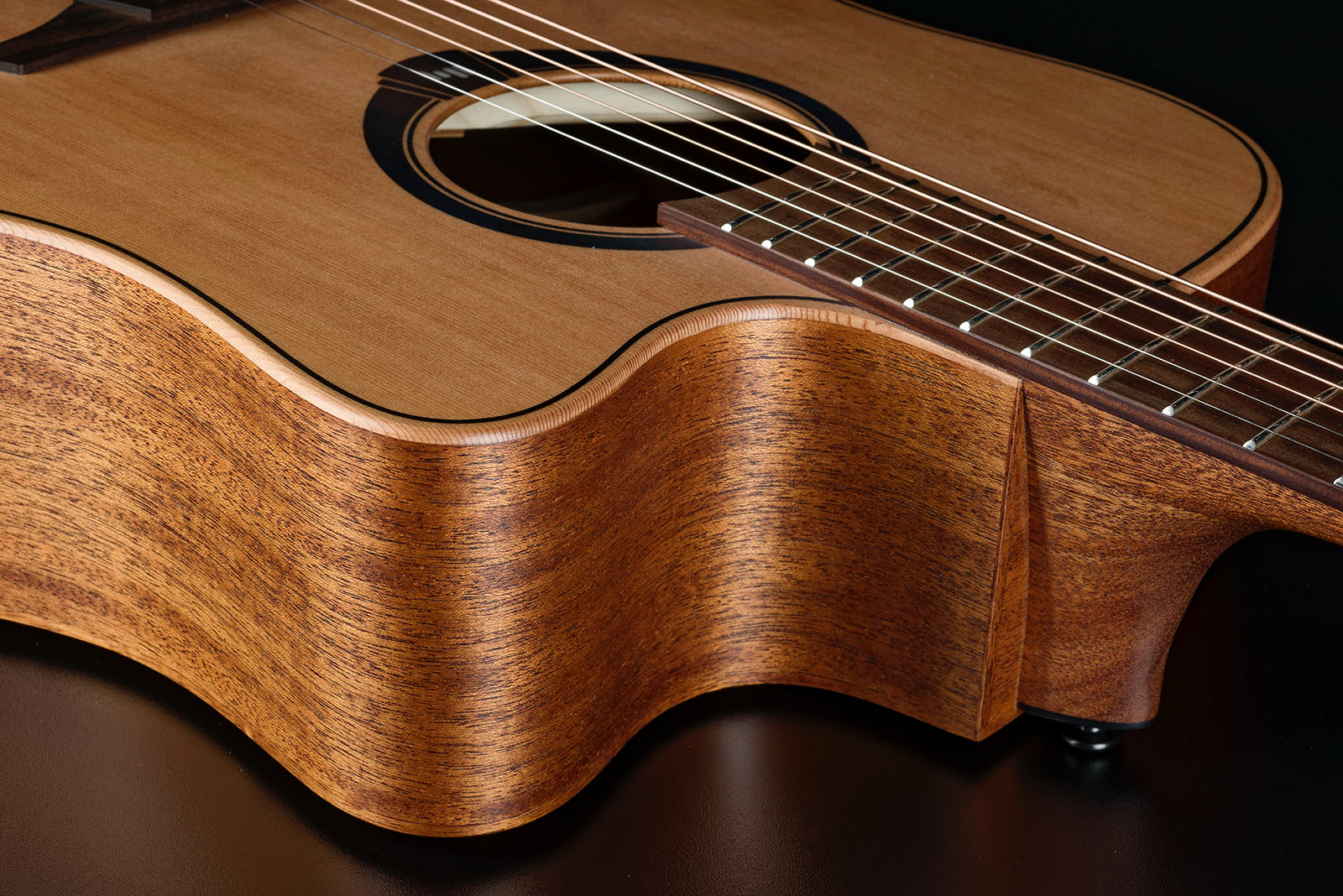 HyVibe 10 Dreadnought Cutaway Satin