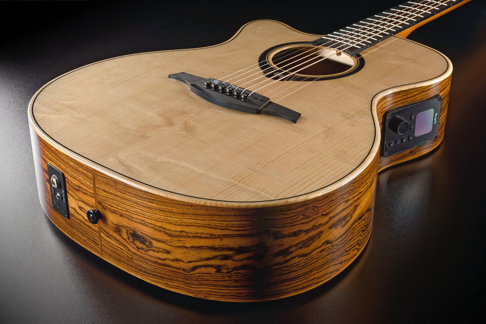 HyVibe 30 Lefty Auditorium Cutaway Gloss