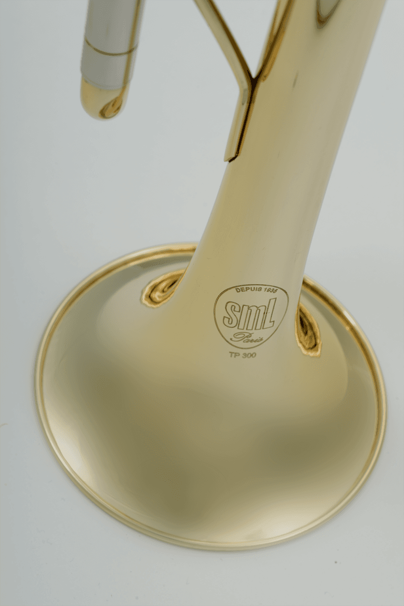 Bb, Lacquered brass